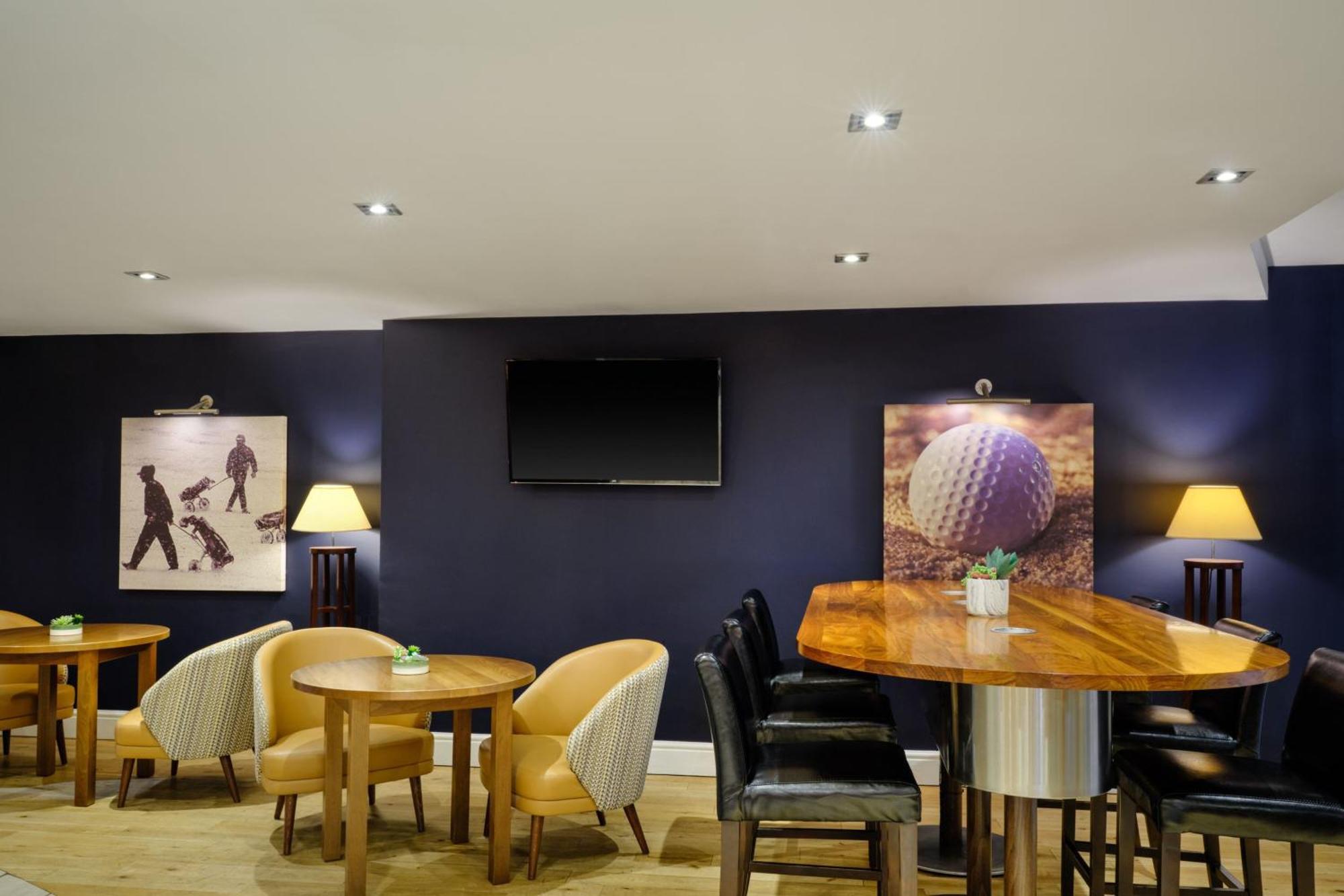Delta Hotels By Marriott Breadsall Priory Country Club Derby Bagian luar foto