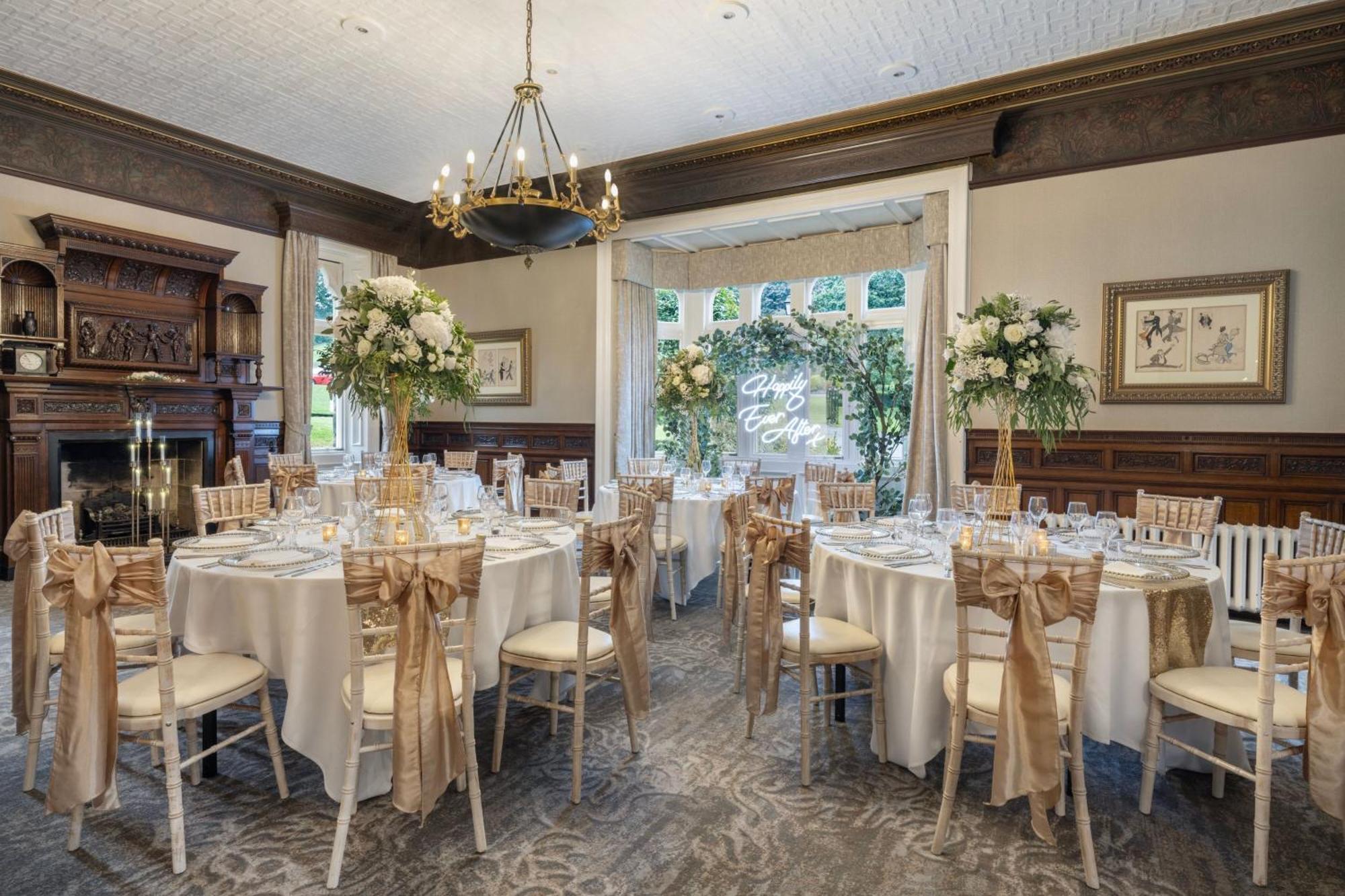 Delta Hotels By Marriott Breadsall Priory Country Club Derby Bagian luar foto